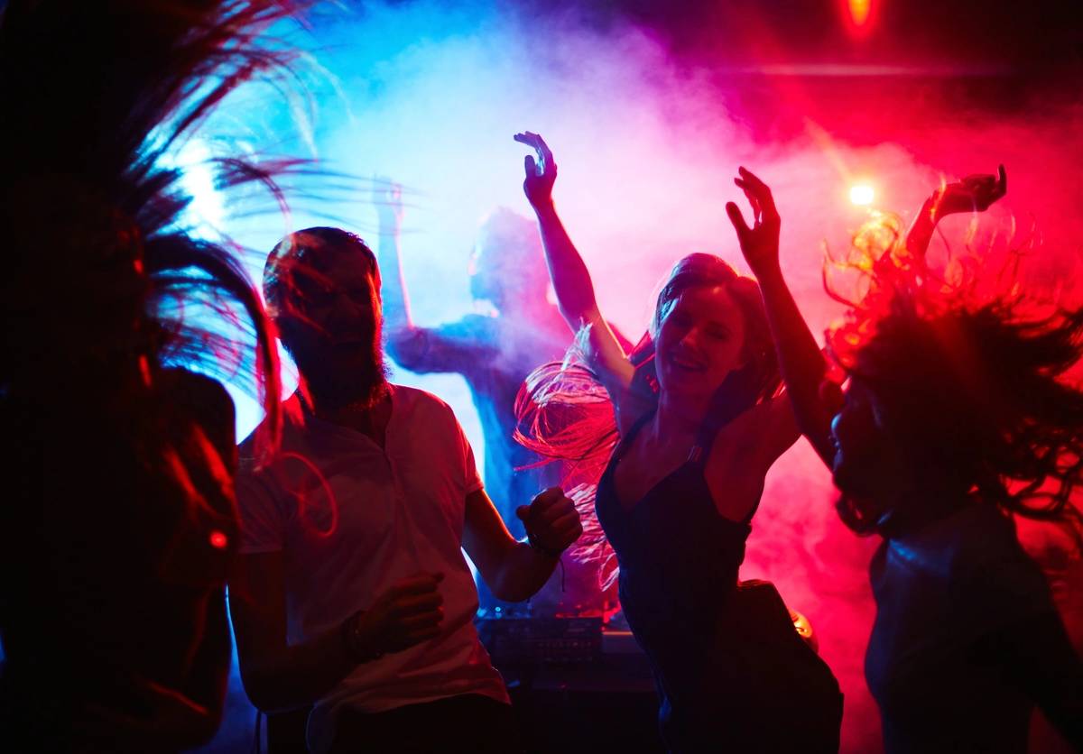 Mergulhando no Universo Criativo de Lu Cristhovam